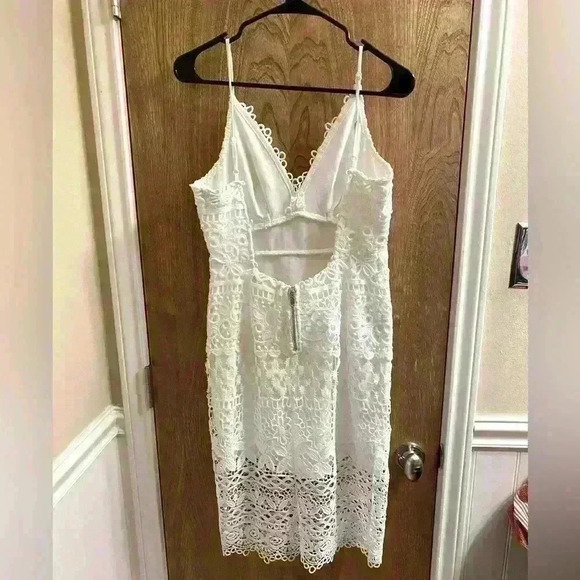 Lulus white crochet mini dress spaghetti straps size medium - Picture 3 of 9